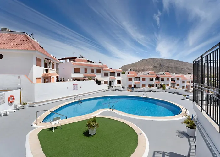 Apto La Colina Cristianos 아파트